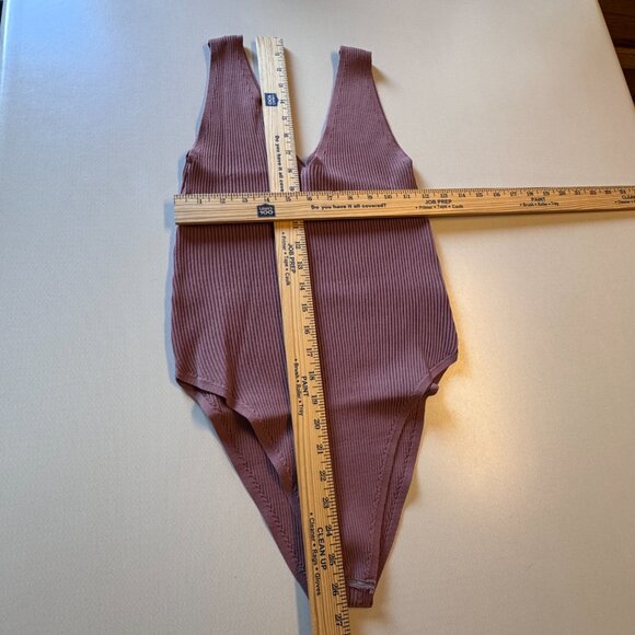 Wishlist Vici Use It or Lose It Ribbed Bodysuit Medium Pink Red Bean - Picture 4 of 9